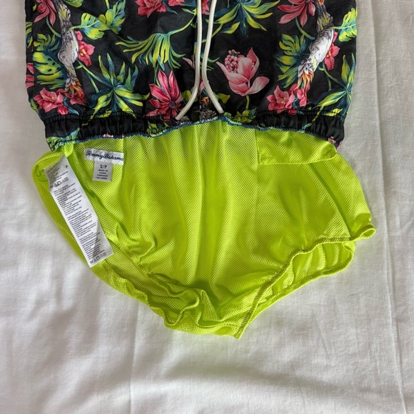 Tommy Bahama Swim Trunk Size Small Naples Monstera Paradise Parrot Floral Print - Picture 5 of 6